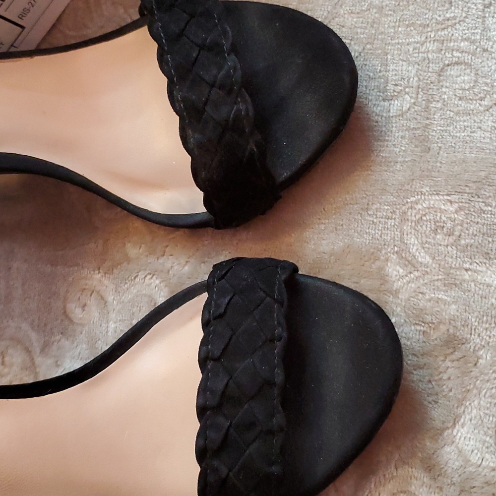 Wild Diva Strap Suede Sandal High Heels - Picture 3 of 8